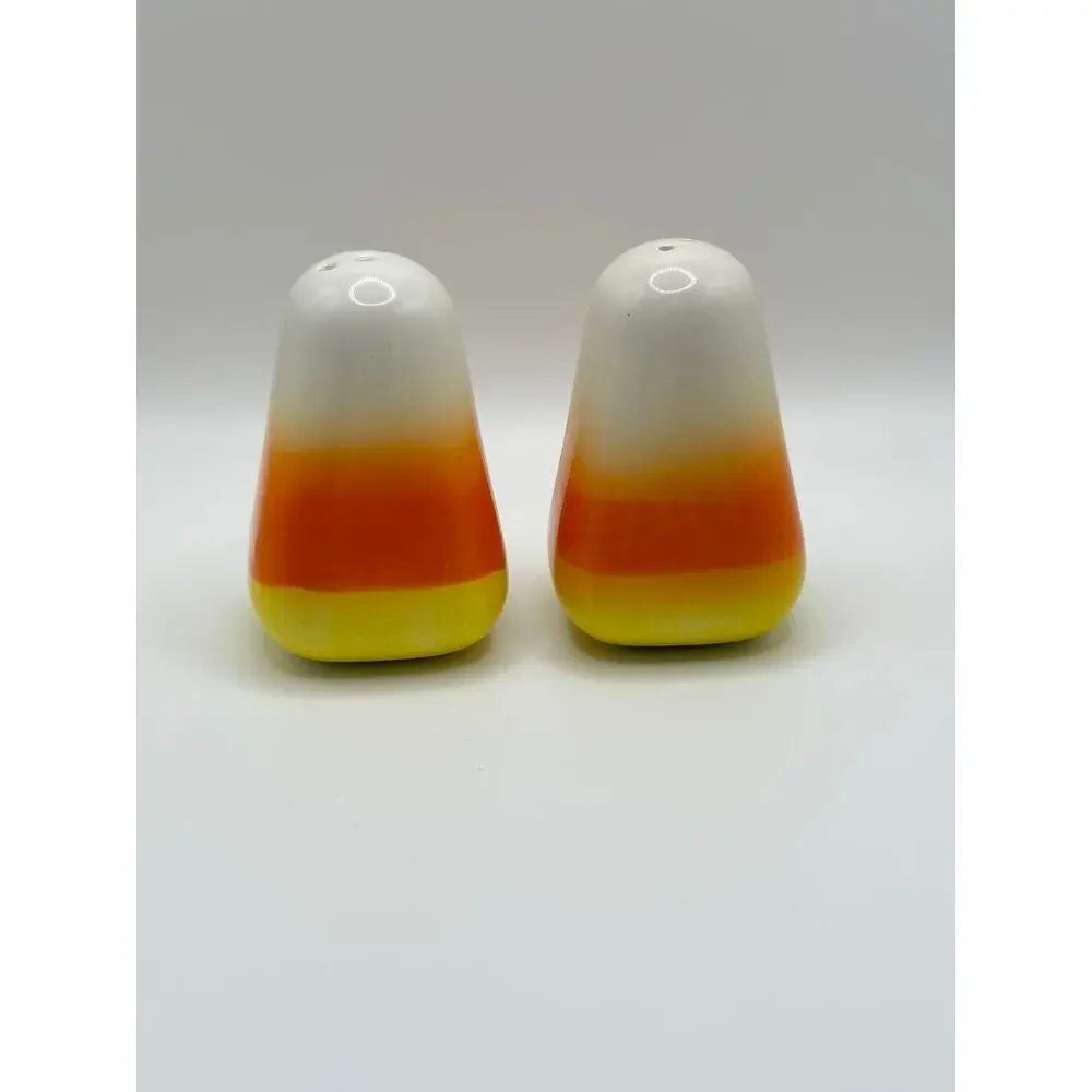 Candy Corn Halloween Salt & Pepper Shaker set, New in box!